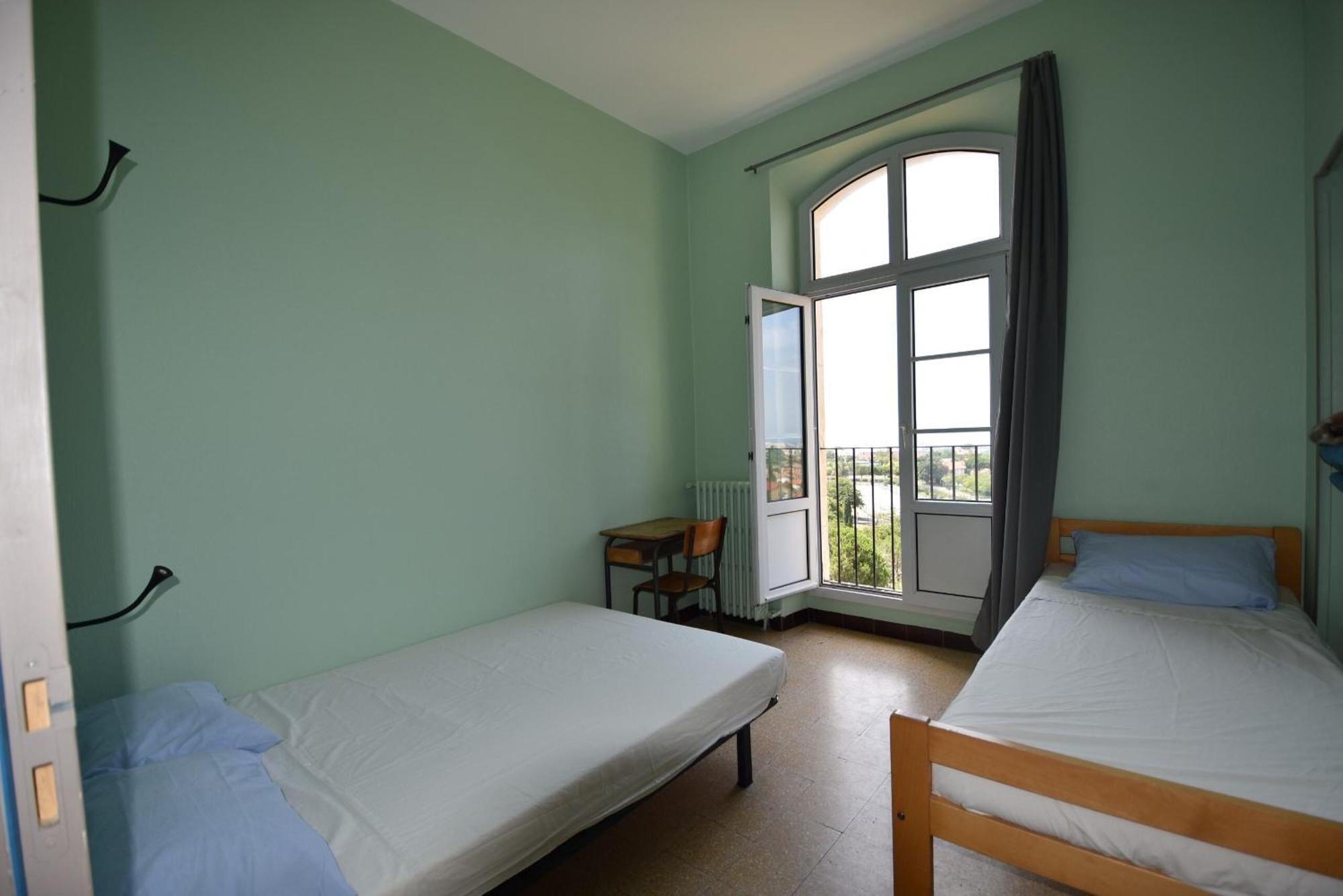 Auberge de jeunesse Hi Bois-luzy *
